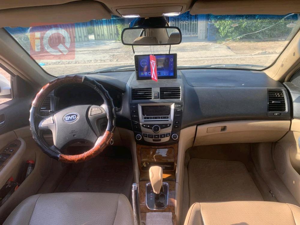 BYD F6
